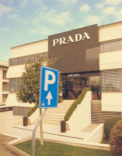 the space florence prada outlet|prada outlet florence italy.